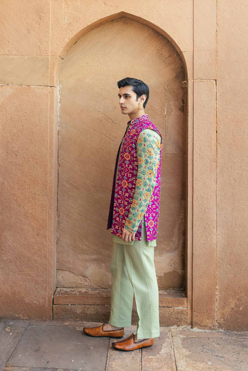 Gulabi Paan Silk Koti Set
