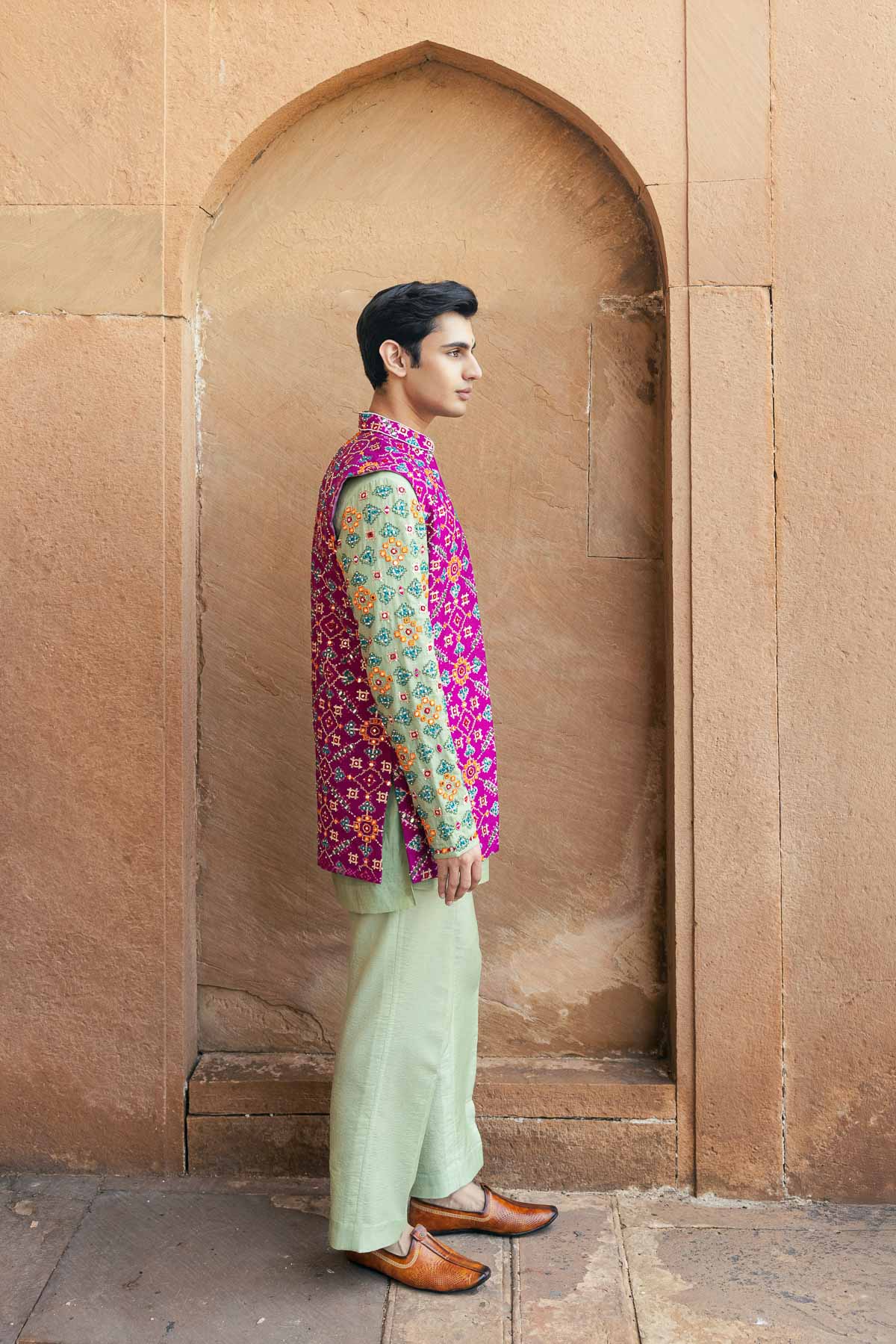 Gulabi Paan Silk Koti Set